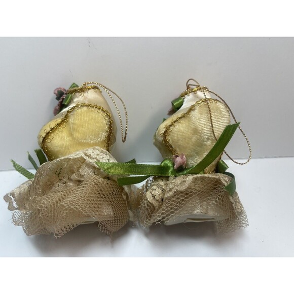 Katherine’s Collection Wayne Kleski Victorian Ornaments Velvet Lace Set Of 2 - Picture 4 of 7